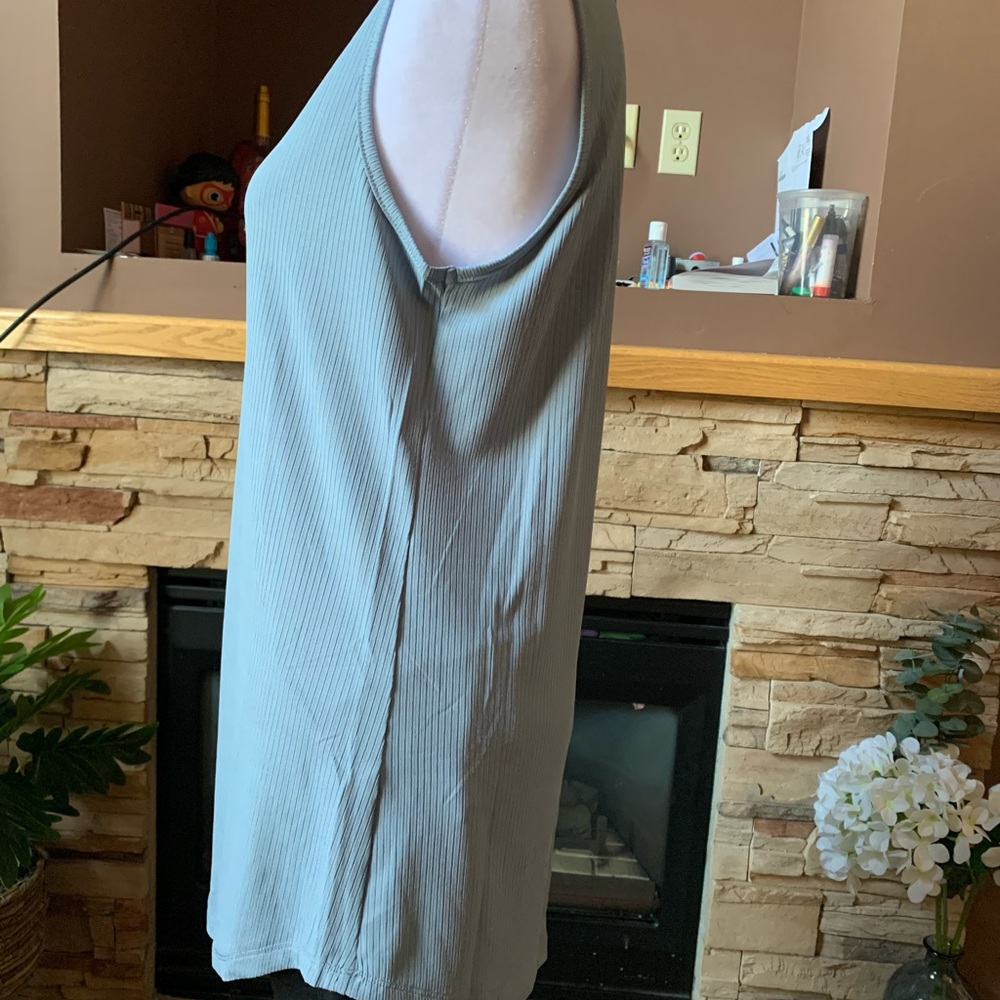 3-Button Tank Top (NWOT) - Picture 4 of 6